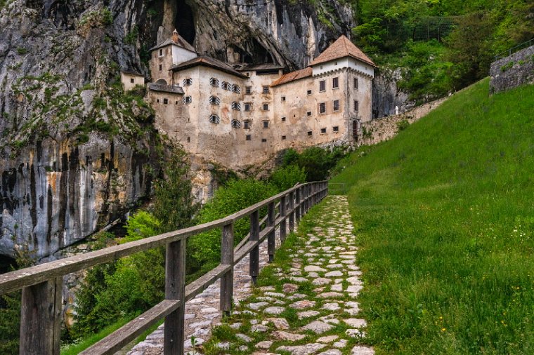 056 Predjama kasteel.jpg